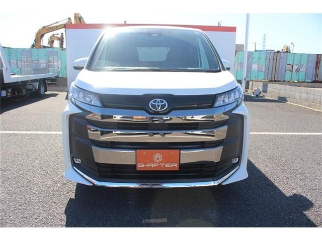 TOYOTA NOAH 4WD 2023 Image 31