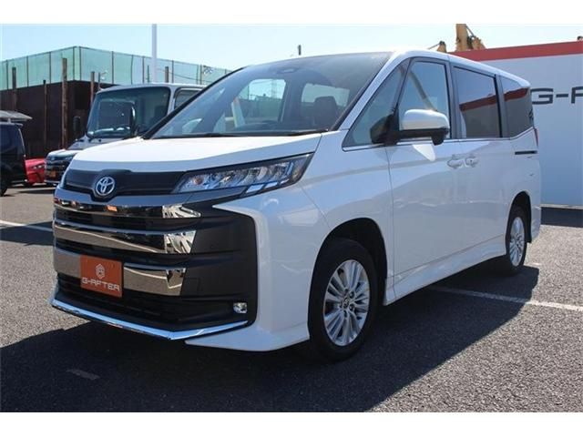 TOYOTA NOAH 4WD 2023 Image 31