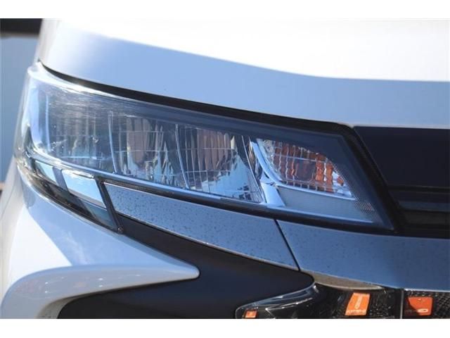 TOYOTA NOAH 4WD 2023 Image 31