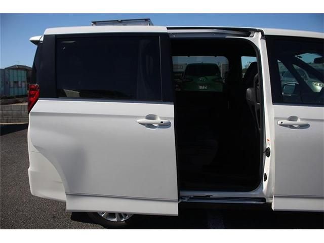 TOYOTA NOAH 4WD 2023 Image 31