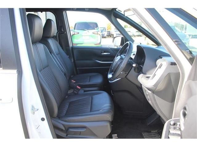 TOYOTA NOAH 4WD 2023 Image 31