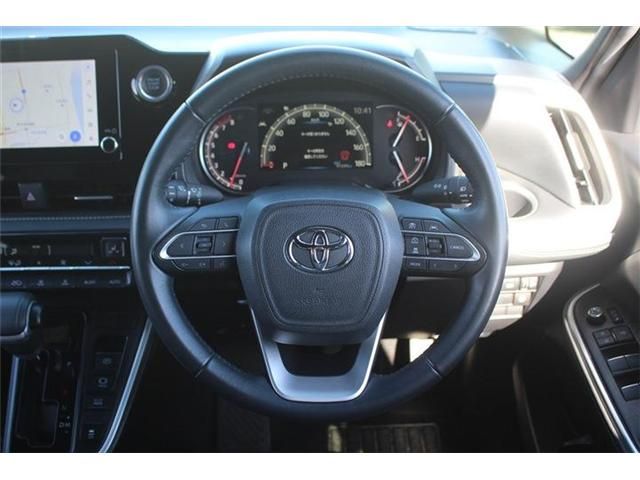 TOYOTA NOAH 4WD 2023 Image 31