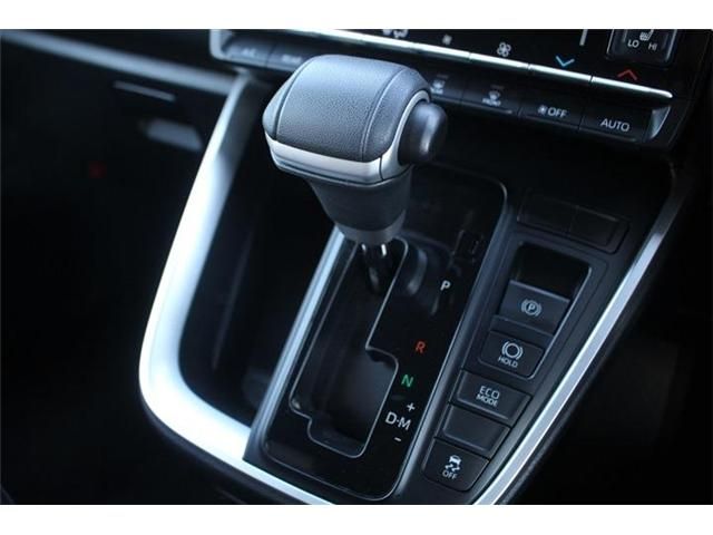 TOYOTA NOAH 4WD 2023 Image 31