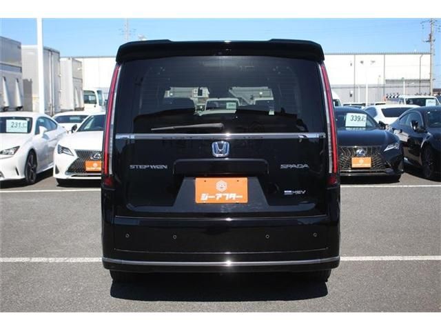 HONDA STEPWAGON E:HEV SPAD 2022 Image 31