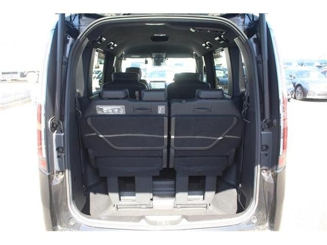 HONDA STEPWAGON E:HEV SPAD 2022 Image 31