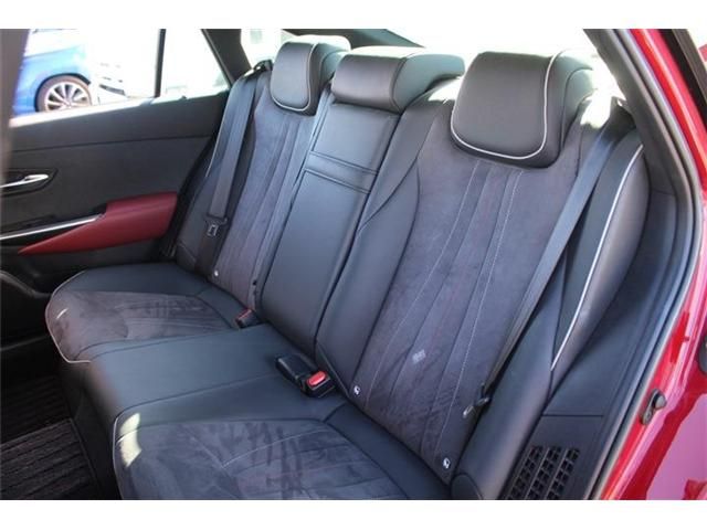 TOYOTA CROWN SEDAN HYBRID 2019 Image 31