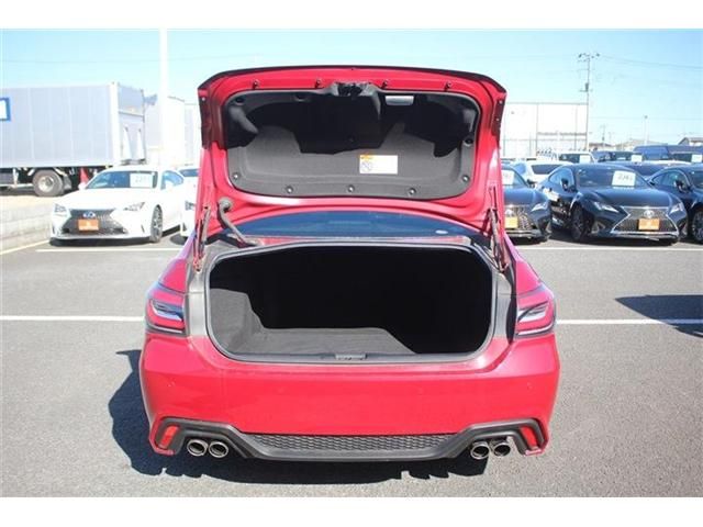 TOYOTA CROWN SEDAN HYBRID 2019 Image 31