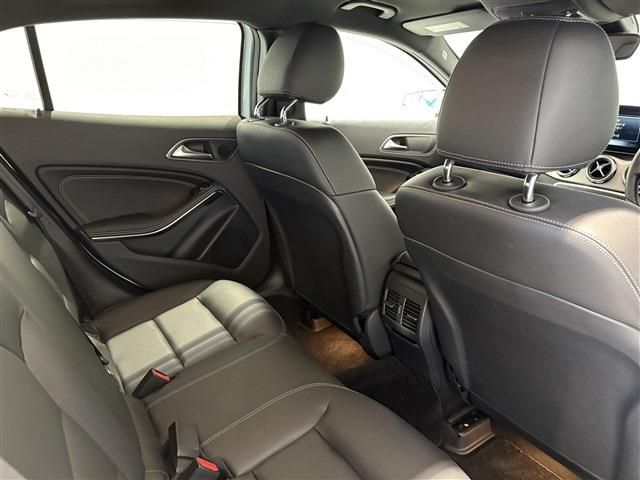 MERCEDES BENZ GLA CL 2017 Image 31