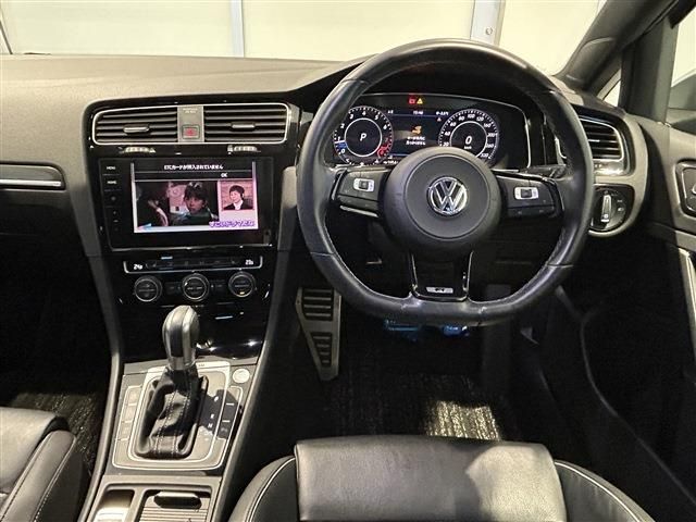 VOLKSWAGEN GOLF R VA 2019 Image 31