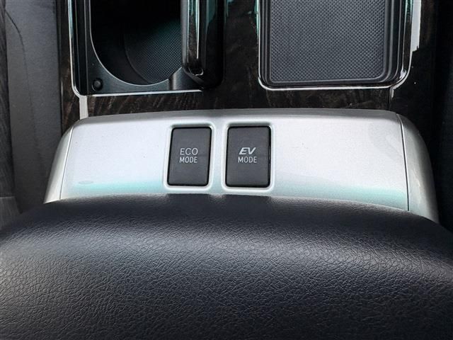 TOYOTA ALPHARD HYBRID 4WD 2014 Image 31