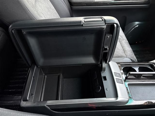 TOYOTA ALPHARD HYBRID 4WD 2014 Image 31