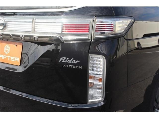NISSAN ELGRAND 2014 Image 31