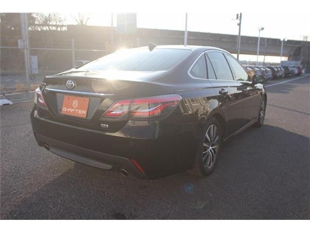 TOYOTA CROWN SEDAN HYBRID 2018 Image 31