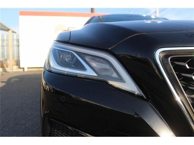 TOYOTA CROWN SEDAN HYBRID 2018 Image 31