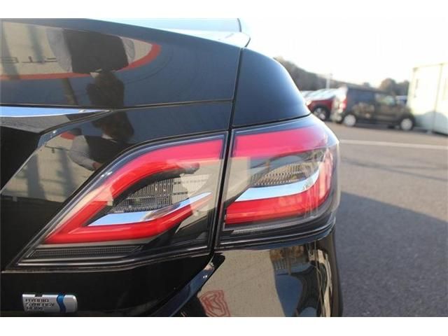 TOYOTA CROWN SEDAN HYBRID 2018 Image 31