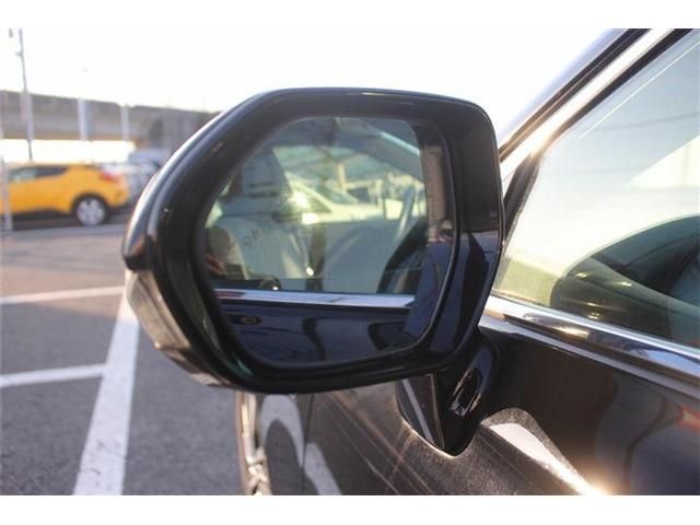 TOYOTA CROWN SEDAN HYBRID 2018 Image 31