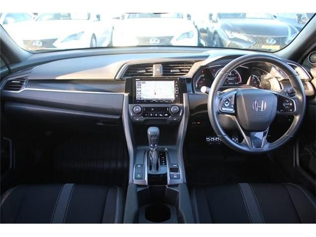 HONDA CIVIC HATCHBACK 2020 Image 31