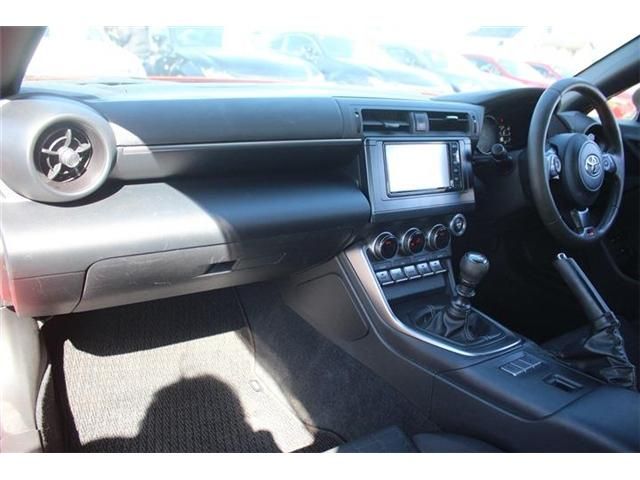 TOYOTA GR86 2022 Image 31