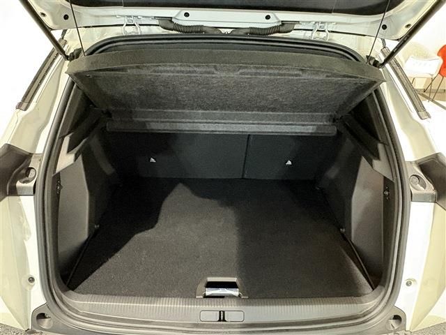 PEUGEOT 2008 2020 Image 31