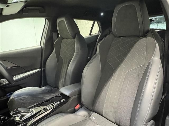 PEUGEOT 2008 2020 Image 31