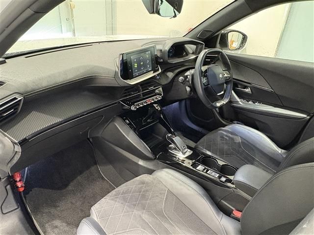 PEUGEOT 2008 2020 Image 31