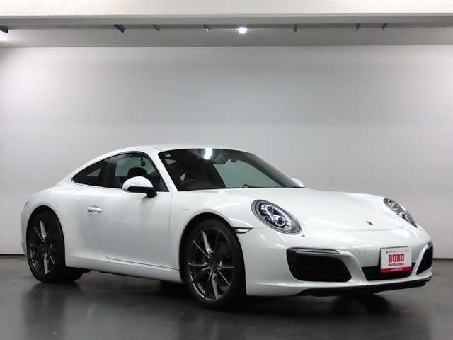 PORSCHE 911 2018 Image 31