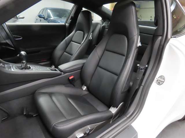 PORSCHE 911 2018 Image 31