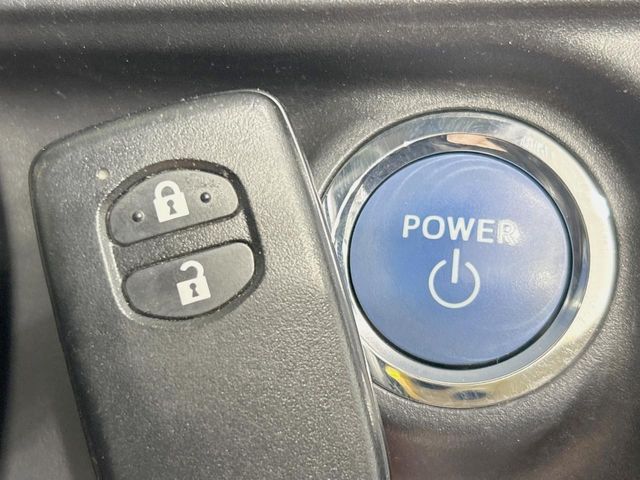 TOYOTA AQUA 2017 Image 31