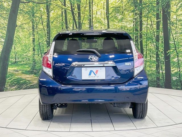 TOYOTA AQUA 2017 Image 31