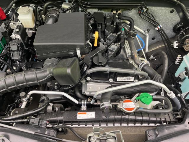 SUZUKI JIMNY NOMADE 2025 Image 31