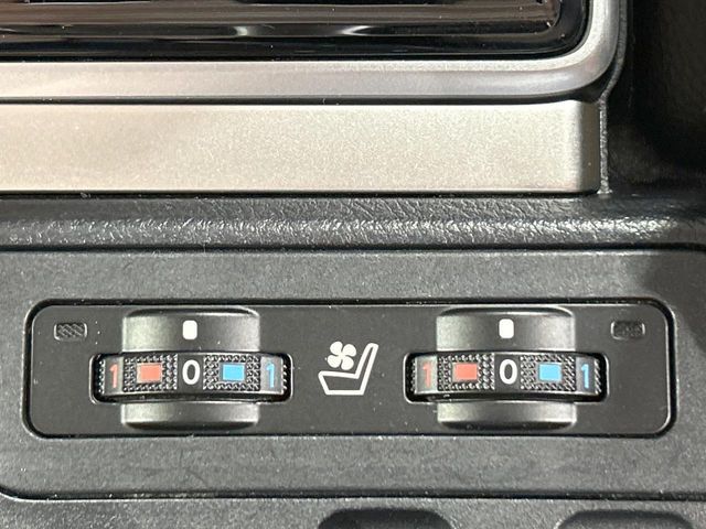 TOYOTA LANDCRUISER PRADO 2022 Image 31