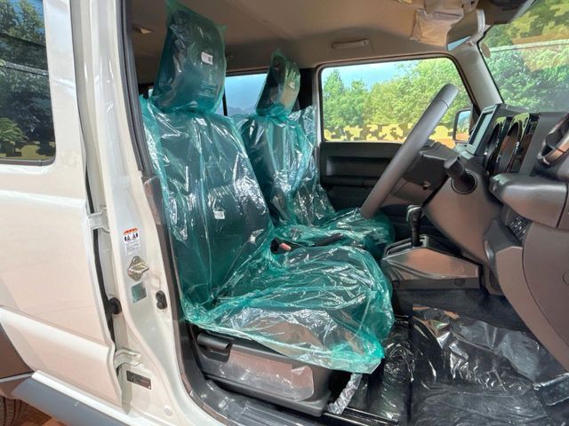 SUZUKI JIMNY NOMADE 2025 Image 31