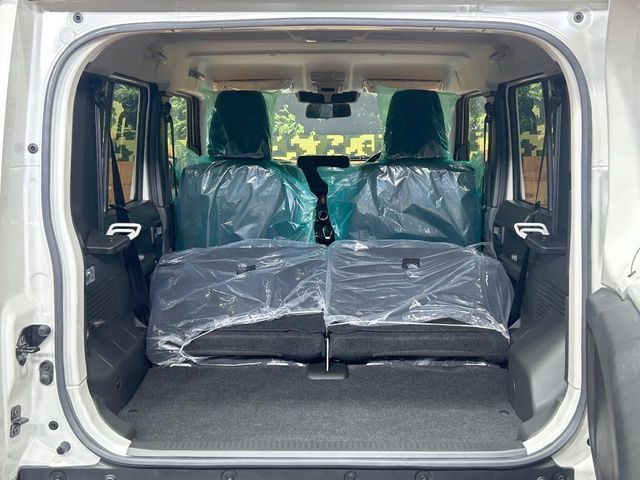 SUZUKI JIMNY NOMADE 2025 Image 31