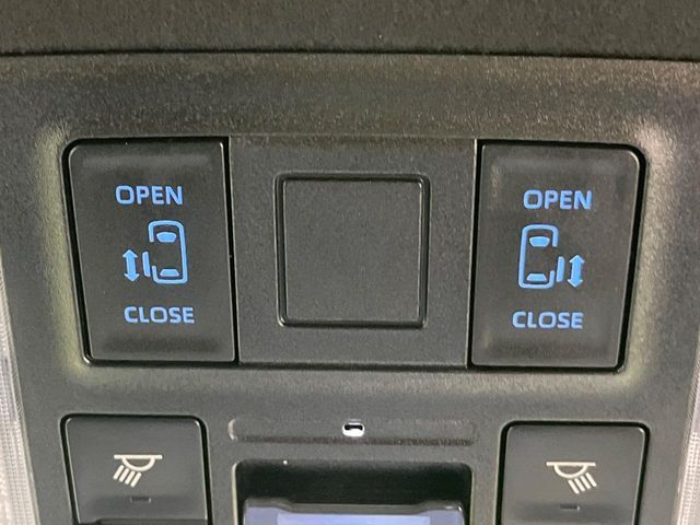 TOYOTA NOAH HYBRID 4WD 2023 Image 31