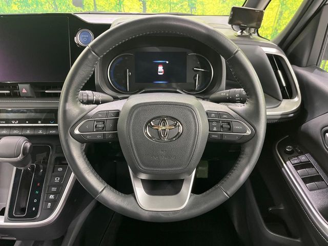 TOYOTA NOAH HYBRID 4WD 2023 Image 31