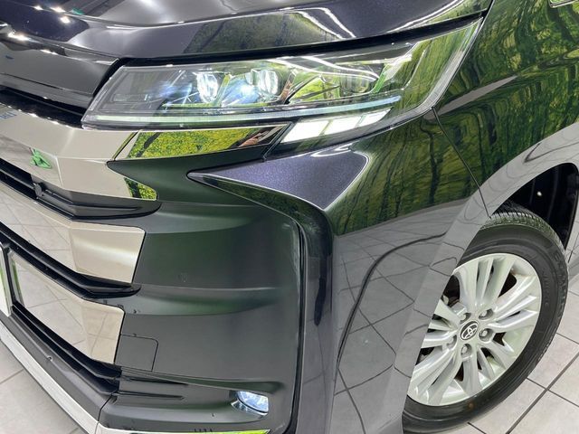 TOYOTA NOAH HYBRID 4WD 2023 Image 31