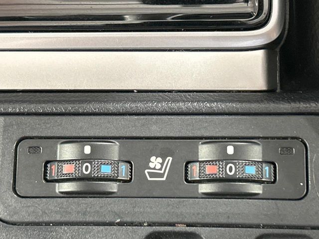 TOYOTA LANDCRUISER PRADO 2022 Image 31