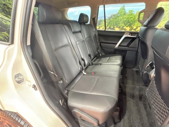 TOYOTA LANDCRUISER PRADO 2022 Image 31
