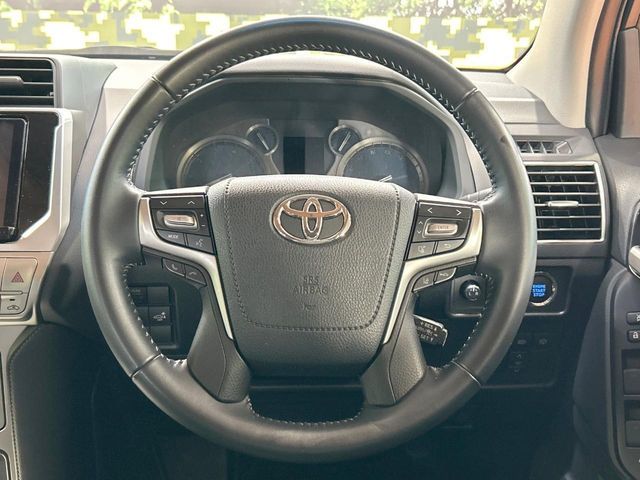 TOYOTA LANDCRUISER PRADO 2022 Image 31