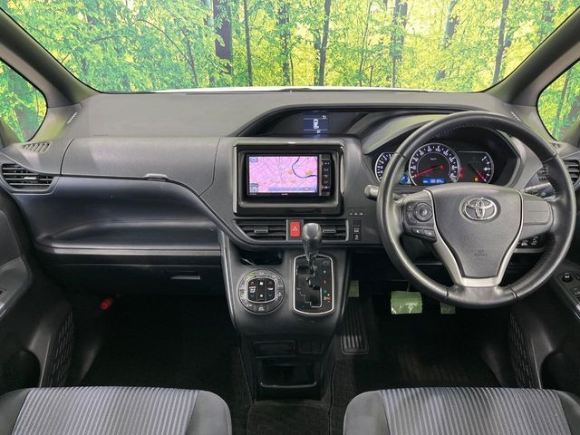 TOYOTA NOAH 2014 Image 31