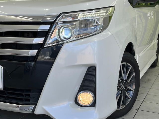 TOYOTA NOAH 2014 Image 31