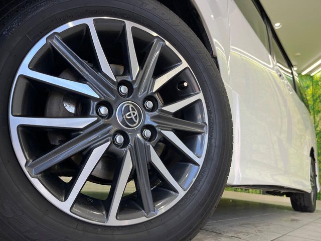 TOYOTA NOAH 2014 Image 31