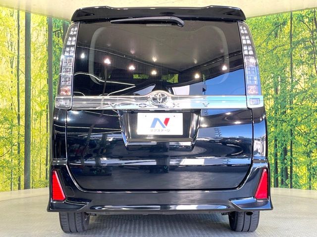 TOYOTA VOXY 2016 Image 31