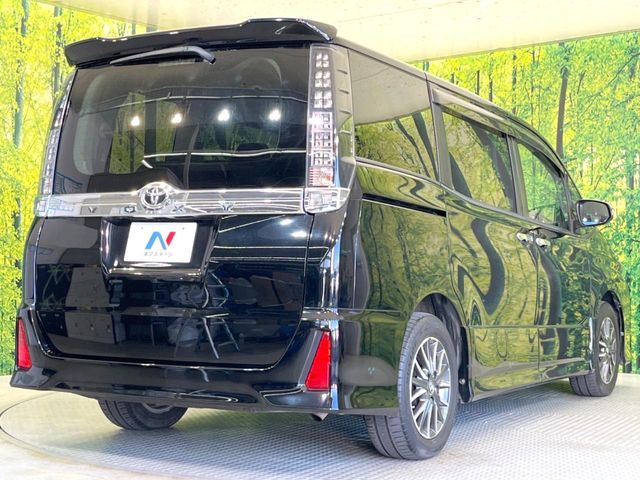 TOYOTA VOXY 2016 Image 31