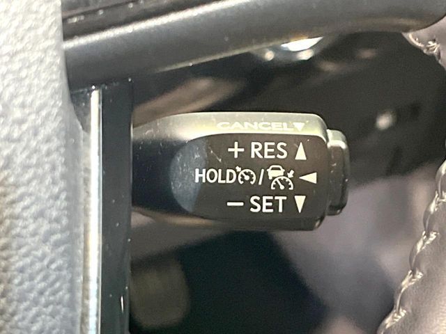 TOYOTA PRIUS 2019 Image 31