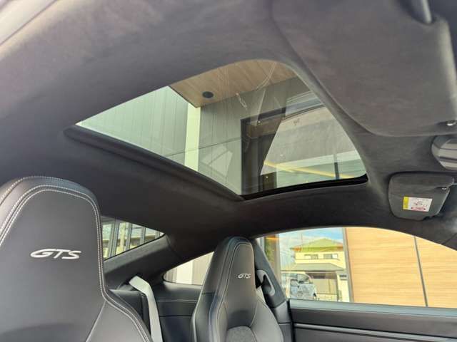 PORSCHE 911 2022 Image 31