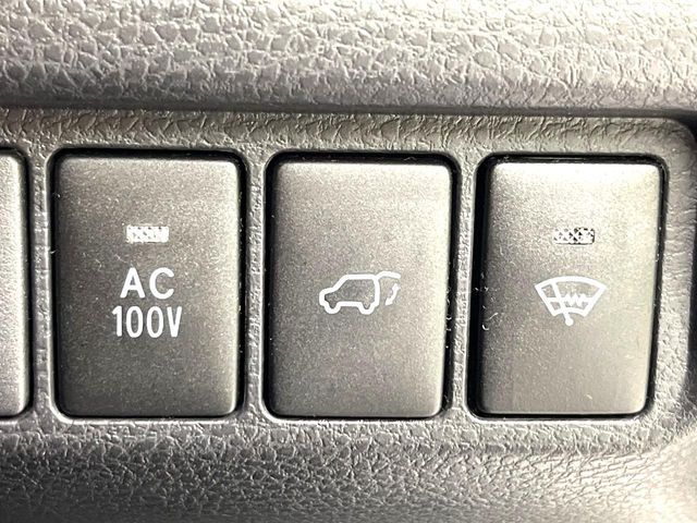 TOYOTA HARRIER HYBRID 2016 Image 31