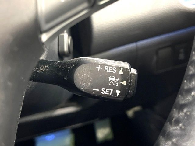 TOYOTA HARRIER HYBRID 2016 Image 31