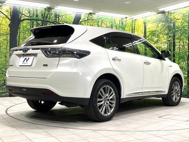 TOYOTA HARRIER HYBRID 2016 Image 31