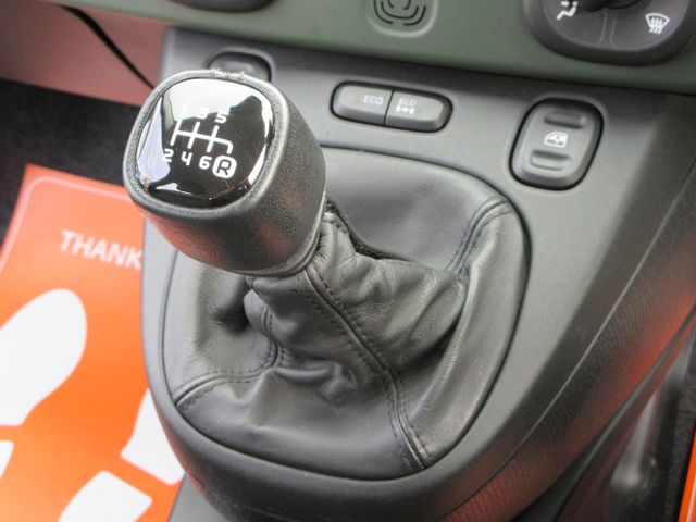 FIAT PANDA 2018 Image 31